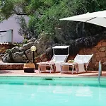 Azzurra , Piscina, Parcheggio E Vista Mare * Porto Istana