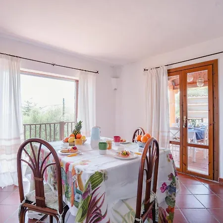 Вилла Azzurra , Piscina, Parcheggio E Vista Mare Porto Istana