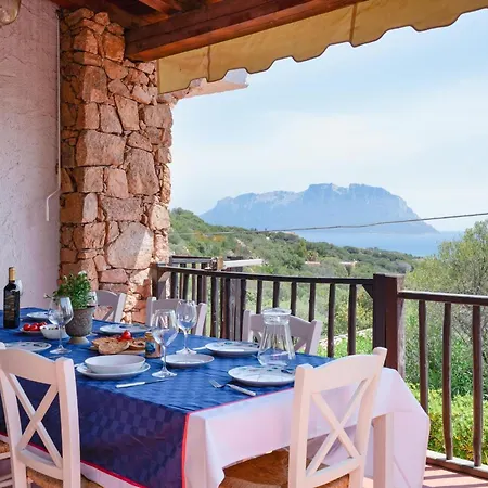 Azzurra , Piscina, Parcheggio E Vista Mare Вилла Porto Istana