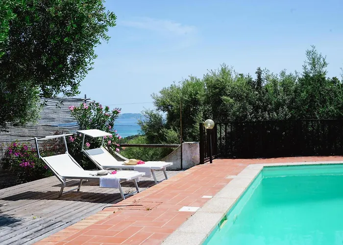 Azzurra , Piscina, Parcheggio E Vista Mare וילה