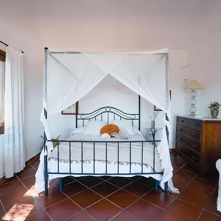 Villa Azzurra , Piscina, Parcheggio E Vista Mare Porto Istana