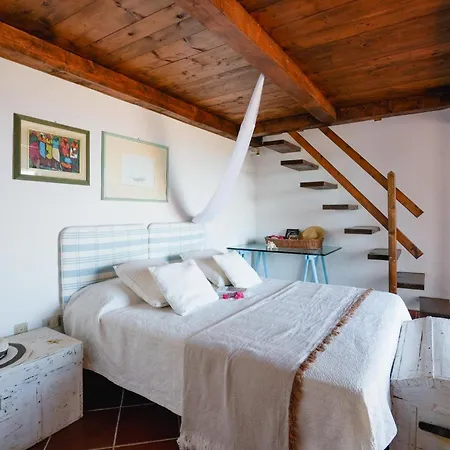 Villa Azzurra , Piscina, Parcheggio E Vista Mare Porto Istana