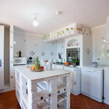 Azzurra , Piscina, Parcheggio E Vista Mare Villa Porto Istana