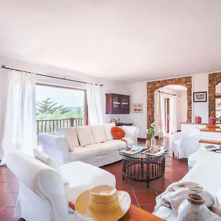 Azzurra , Piscina, Parcheggio E Vista Mare * Porto Istana